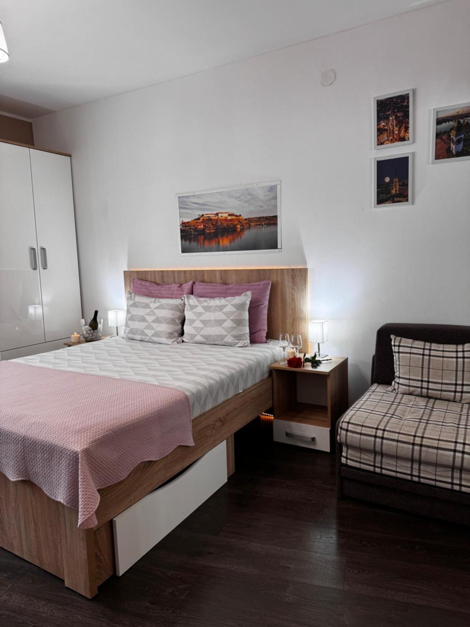 Post Apartmani A-1 Novi Sad Dış mekan fotoğraf